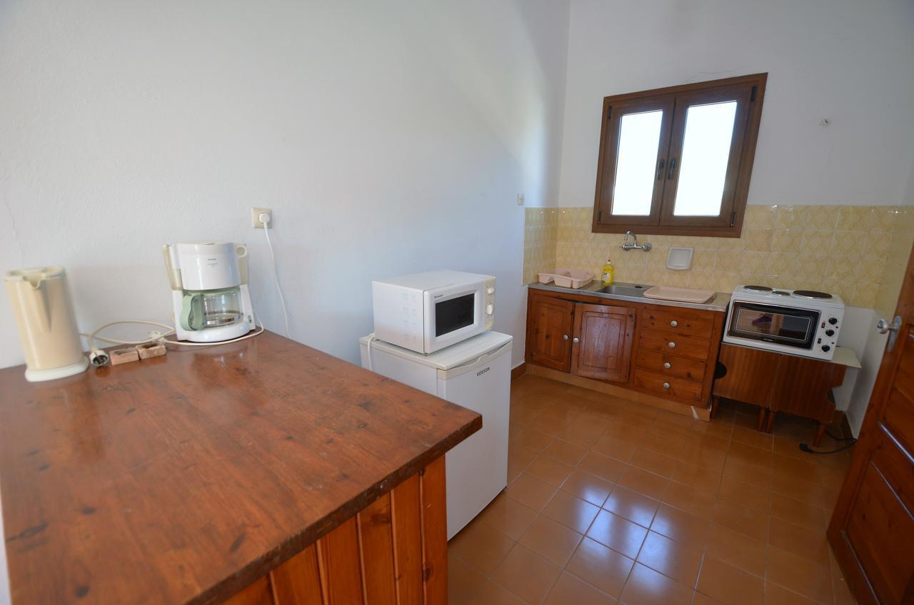Madoupa Beach Apartments 오르노스 외부 사진