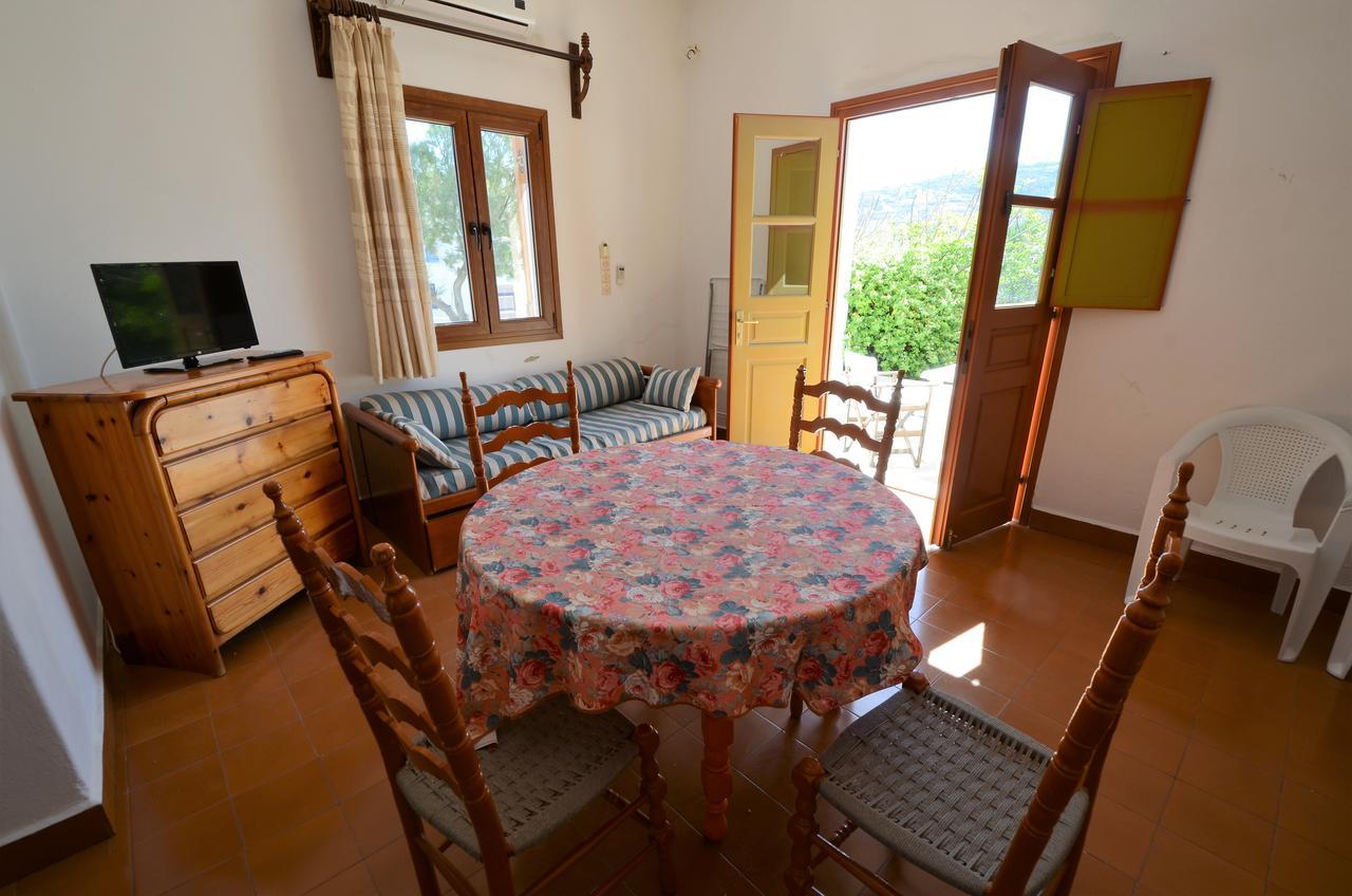 Madoupa Beach Apartments 오르노스 외부 사진