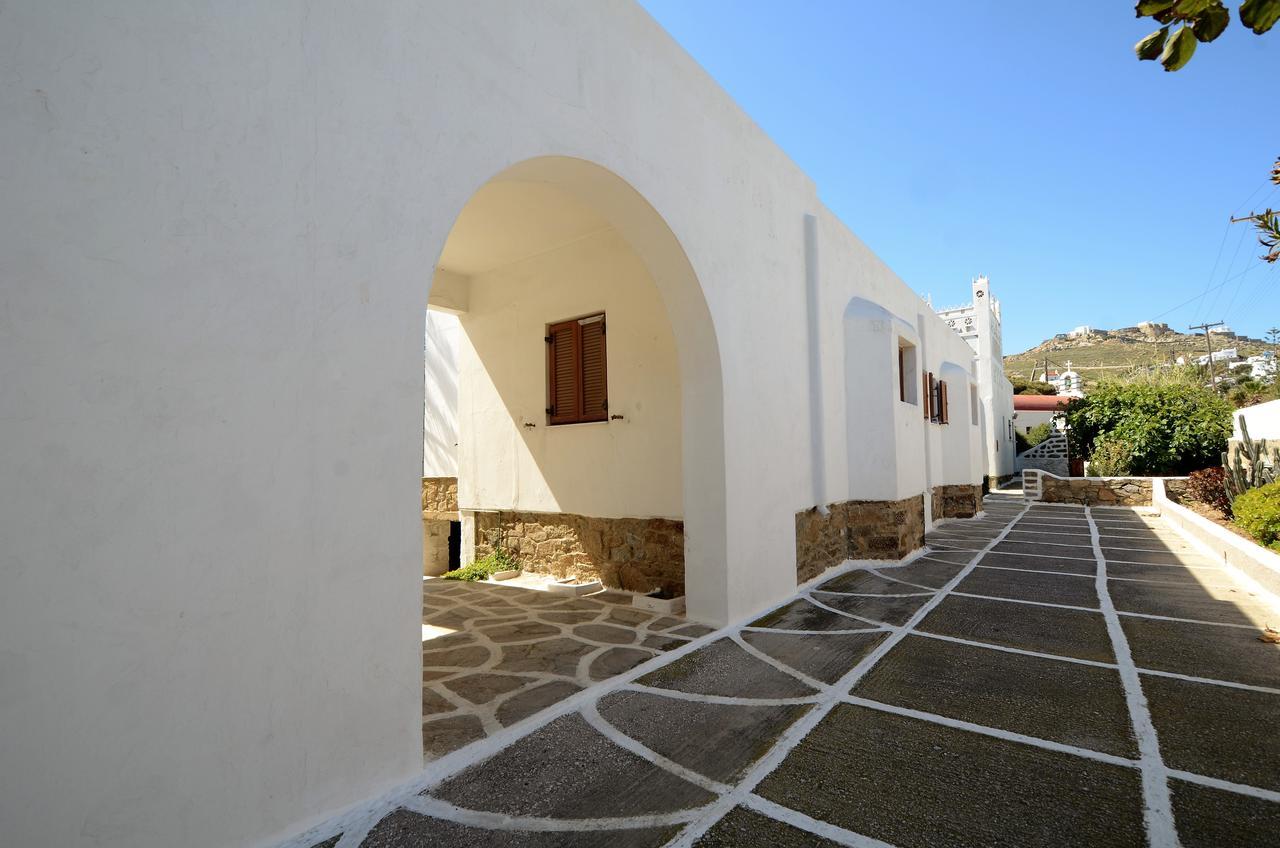 Madoupa Beach Apartments 오르노스 외부 사진